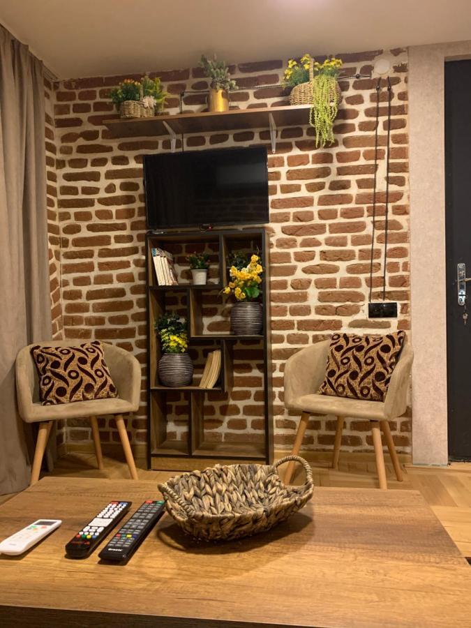 12 Maksim Gorki Street Apartment Tbilisi Exterior photo